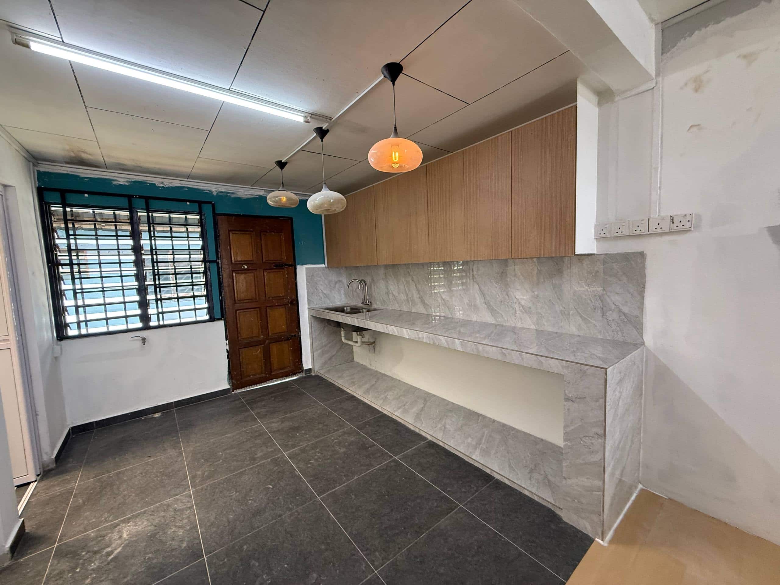 2-Storey Low Cost Endlot Jalan Hang Jebat 4