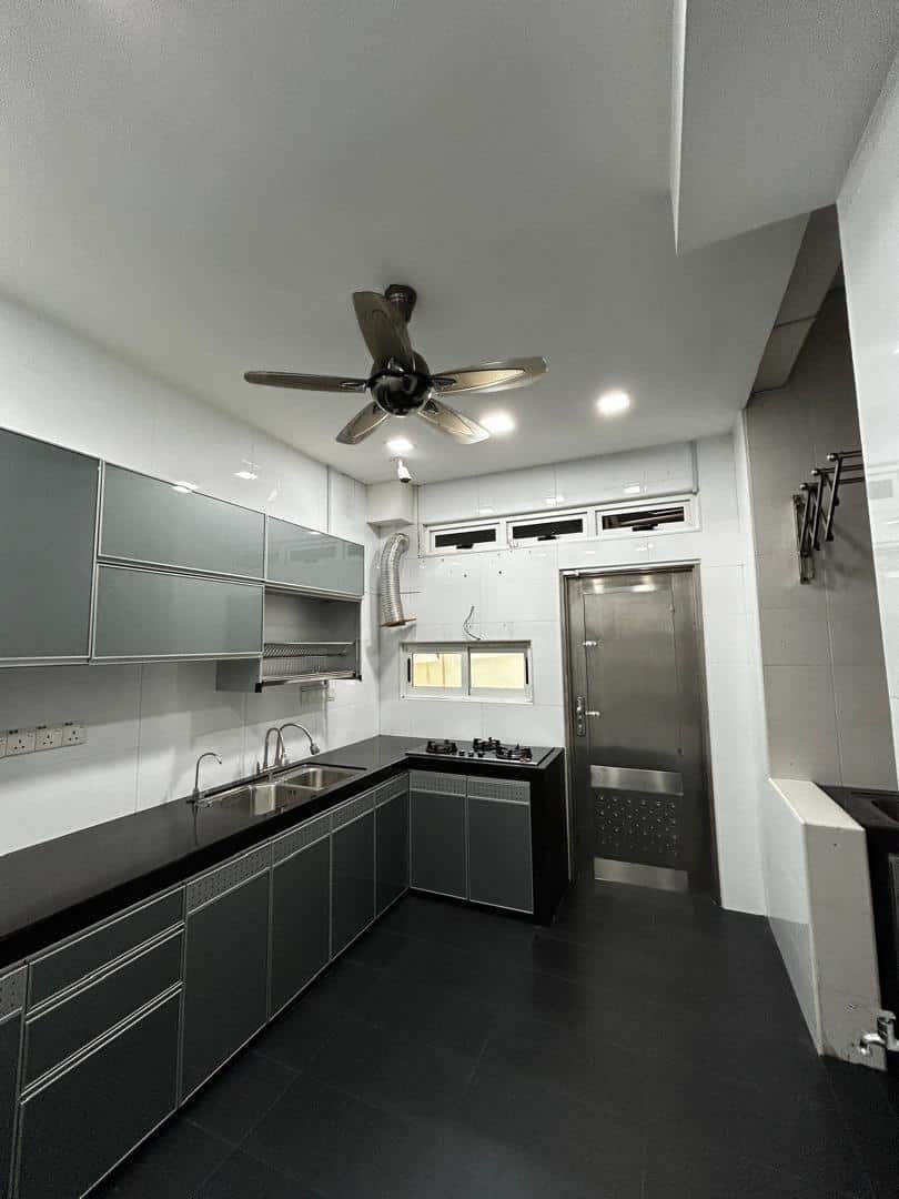 2.5 sty Semi-Detach Jalan Abdul Samad 6