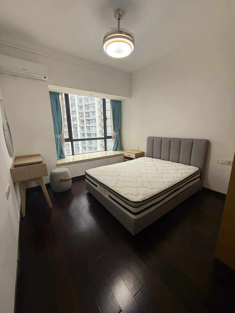 Condominium R&F Princess Cove 3
