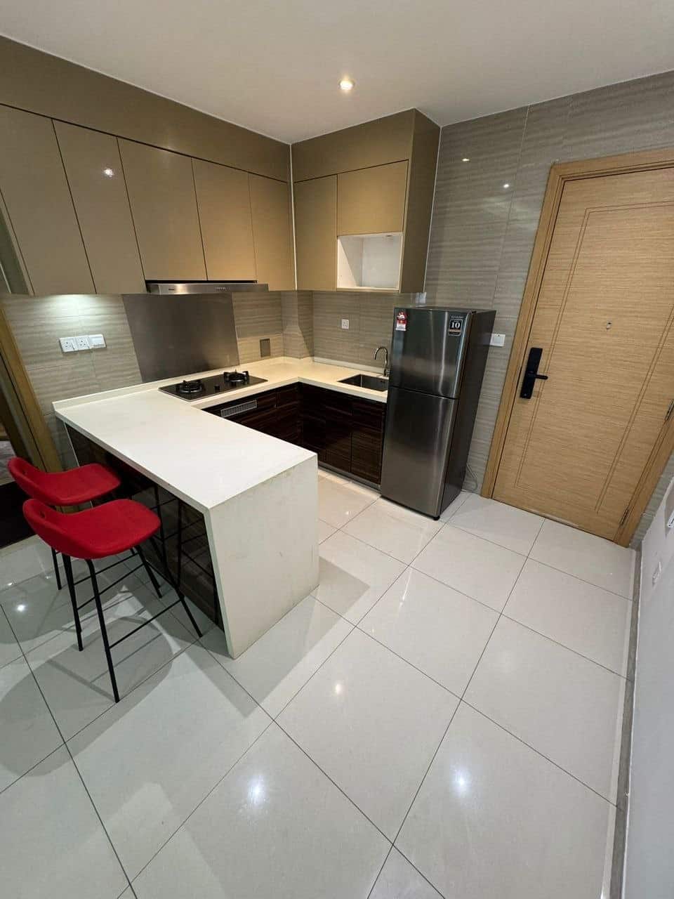 Condominium R&F Princess Cove 2