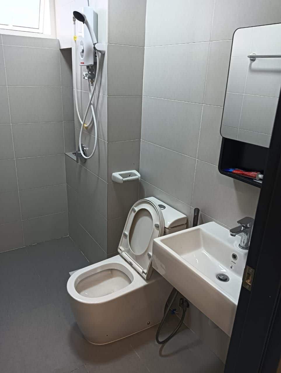 Studio Tropicana Danga Bay 9