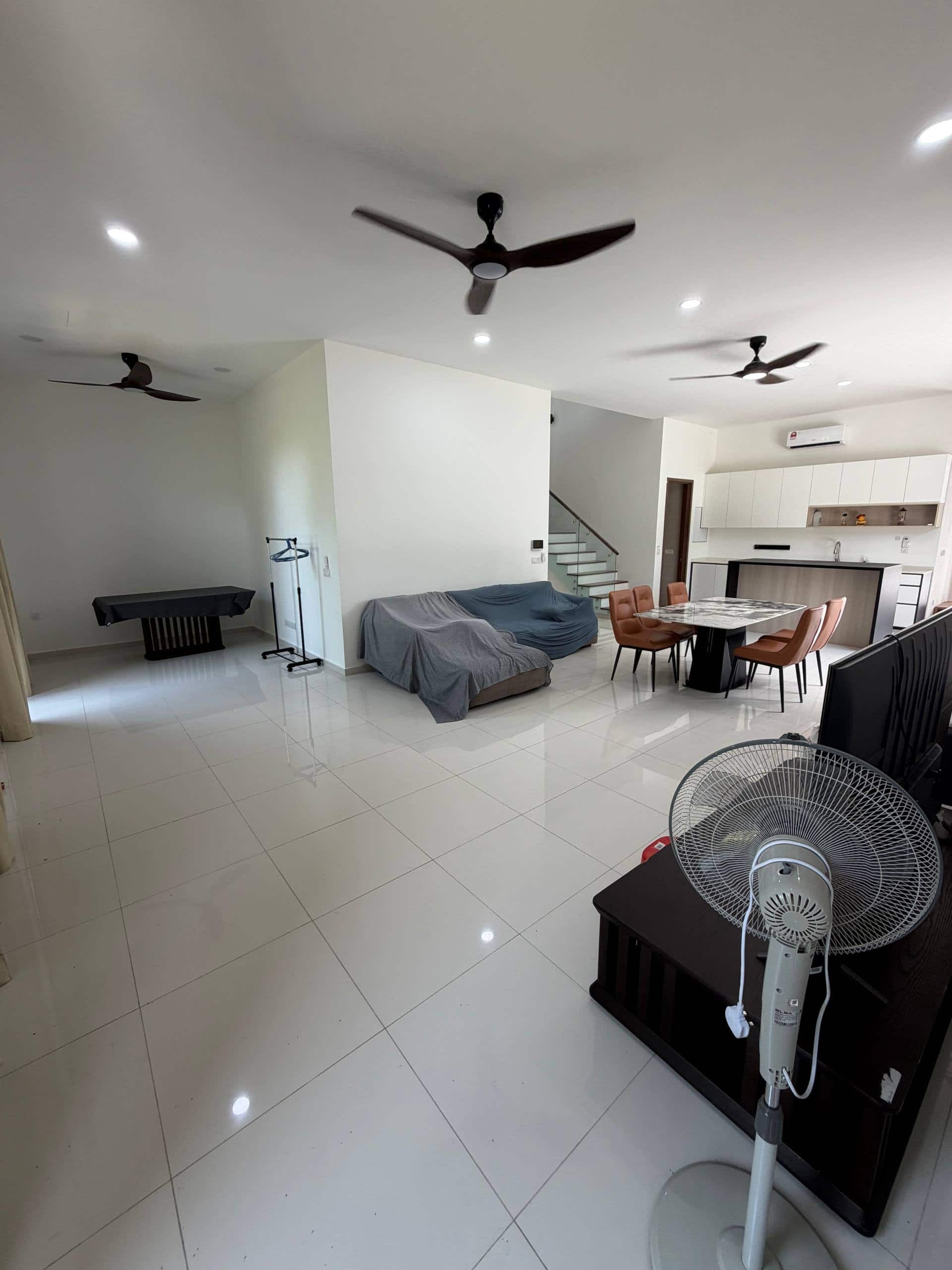 Double sty Semi-D Sakura Residence Medini 6