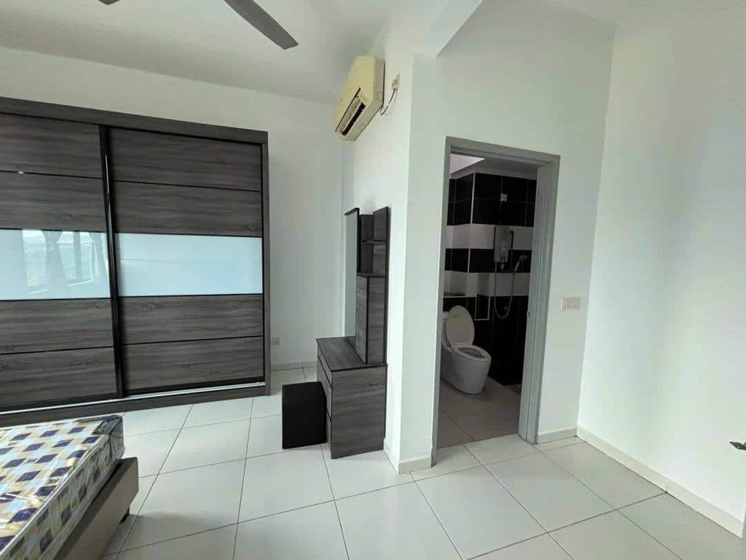 Executive Suites Bukit Indah 6