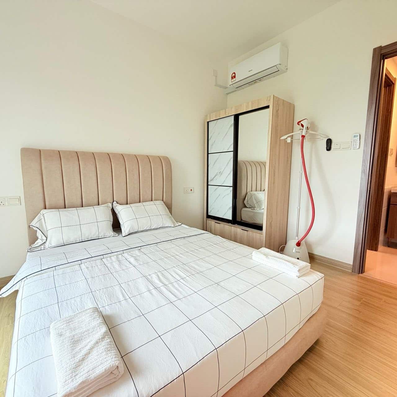 Condominium Starview Bay Forest City 6