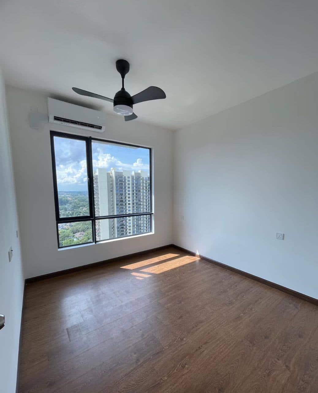 Condominium Central Park @ Tampoi 2