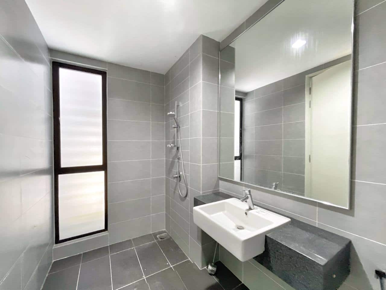 Low-rise Townhouse (Duplex) Residensi Ledang 10