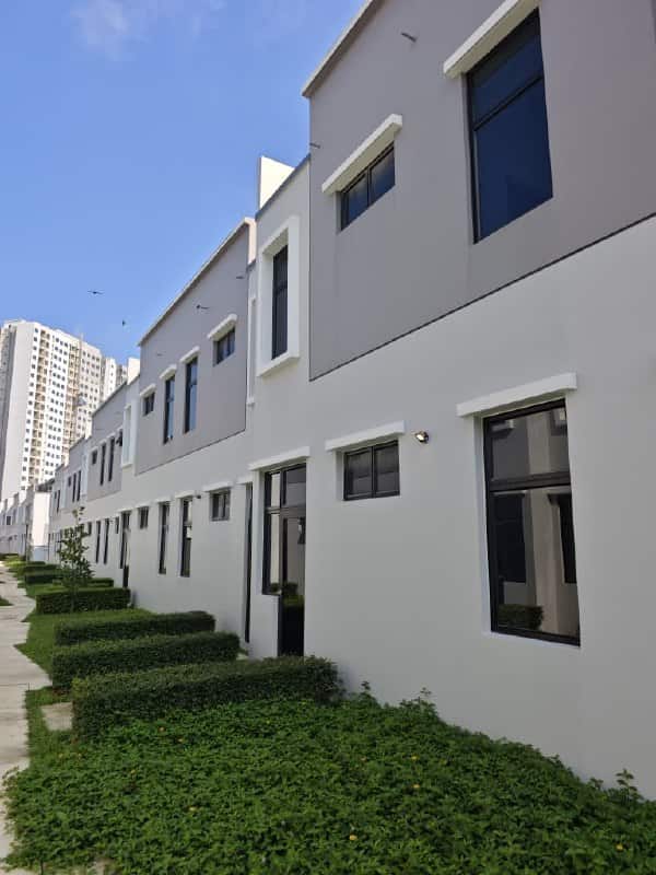 2 storey terrace Eco Cascadia