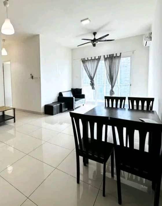 Condo Meldrum Hills