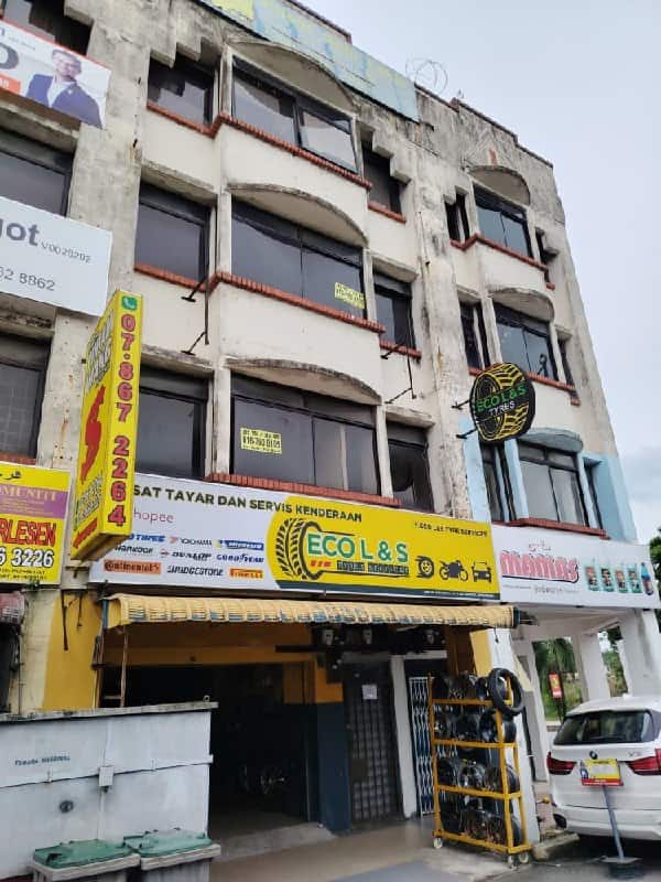 Shoplot Bandar Tiram Baru 2