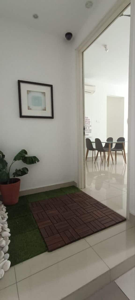 Condo Danga Bay 5