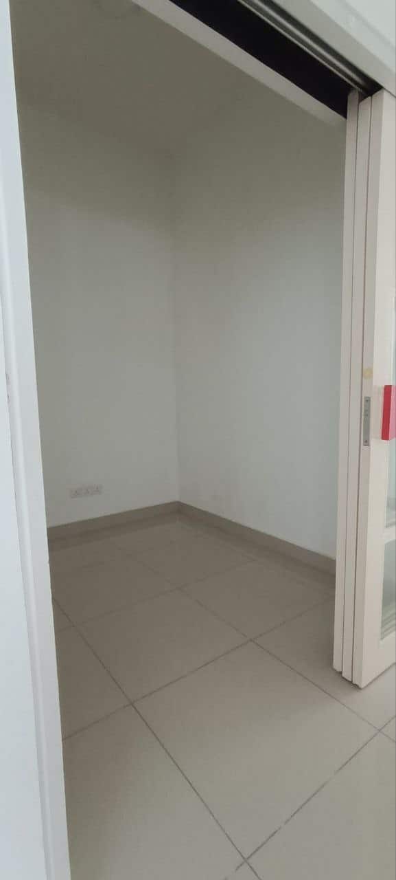 Condo Danga Bay 9