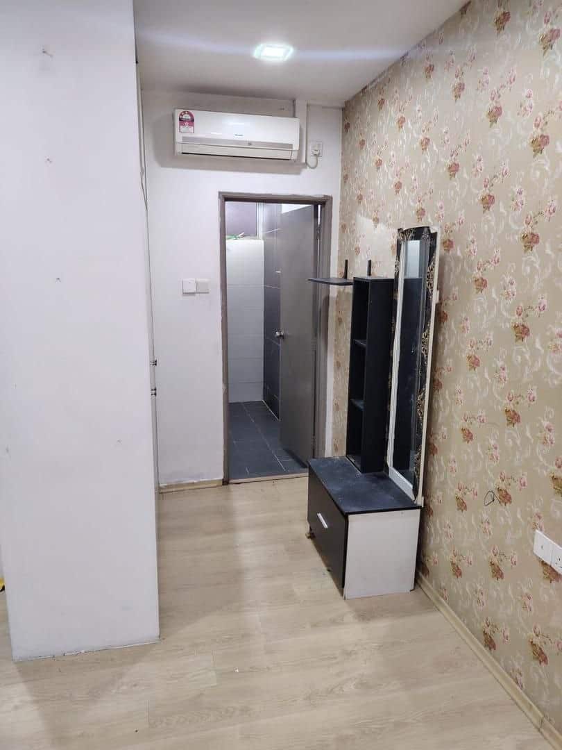 Condo Larkin Heights 4