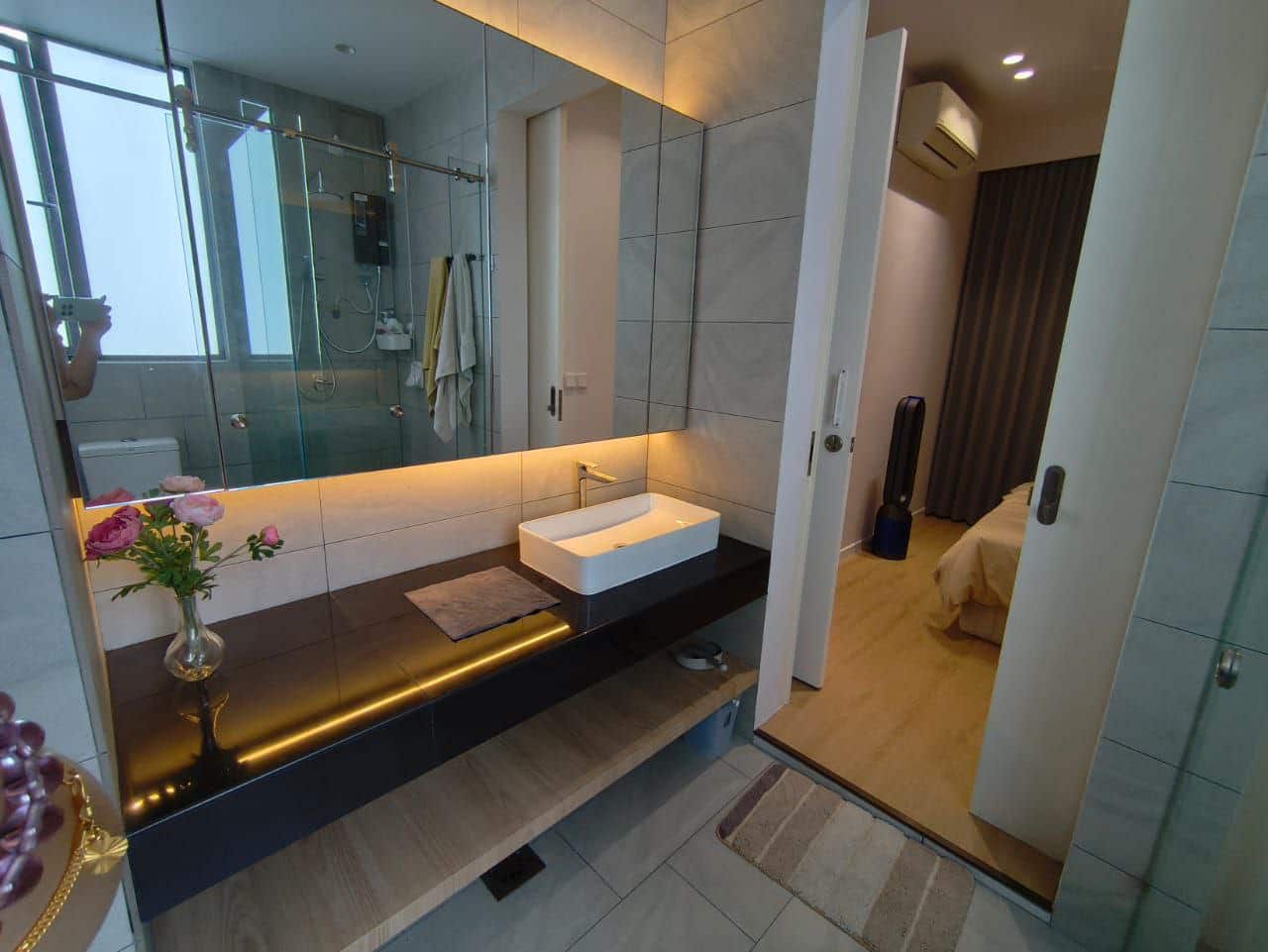 Condominium Bukit Indah 9