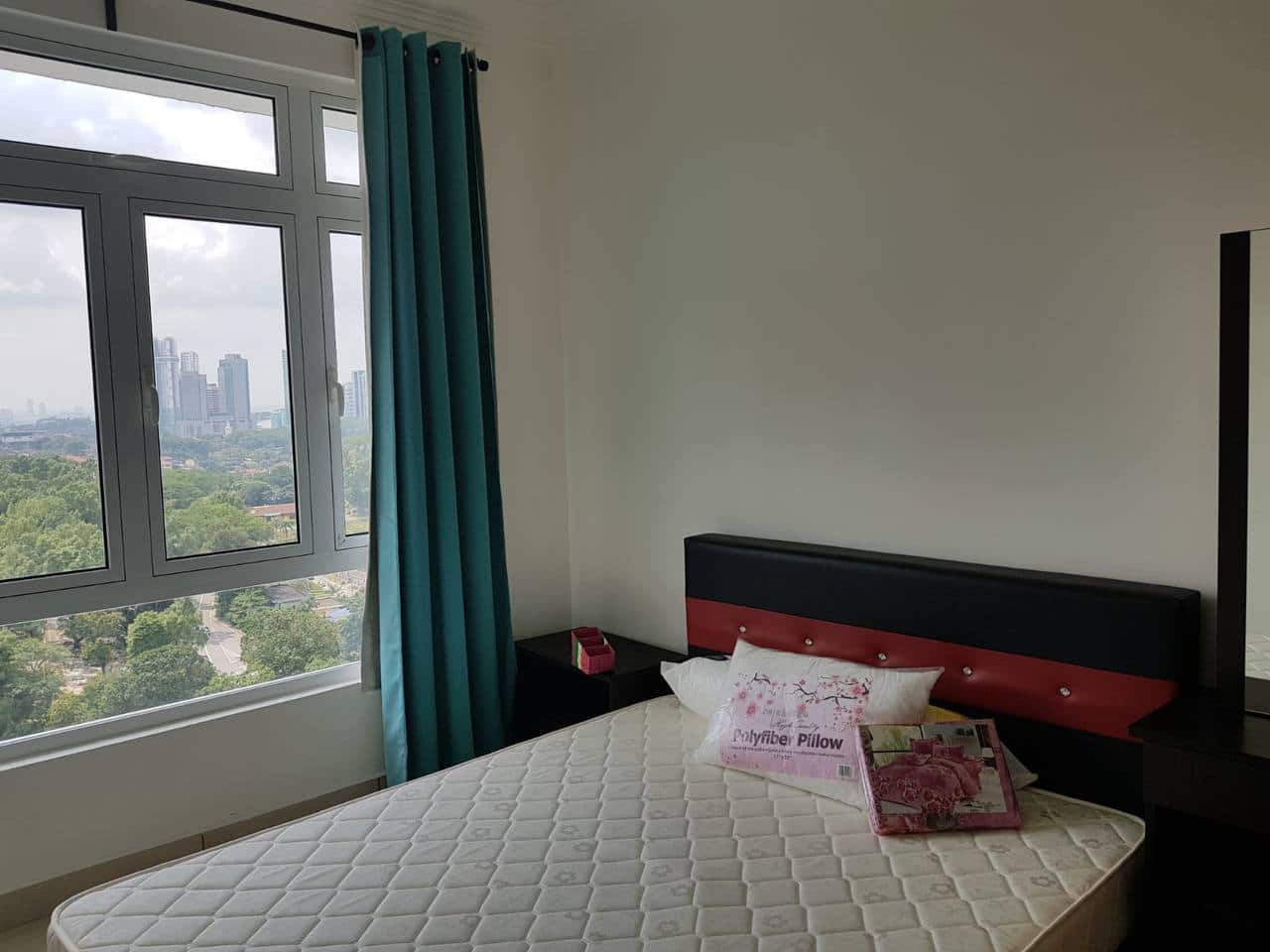 Condominium Golden Sand Seaview 2