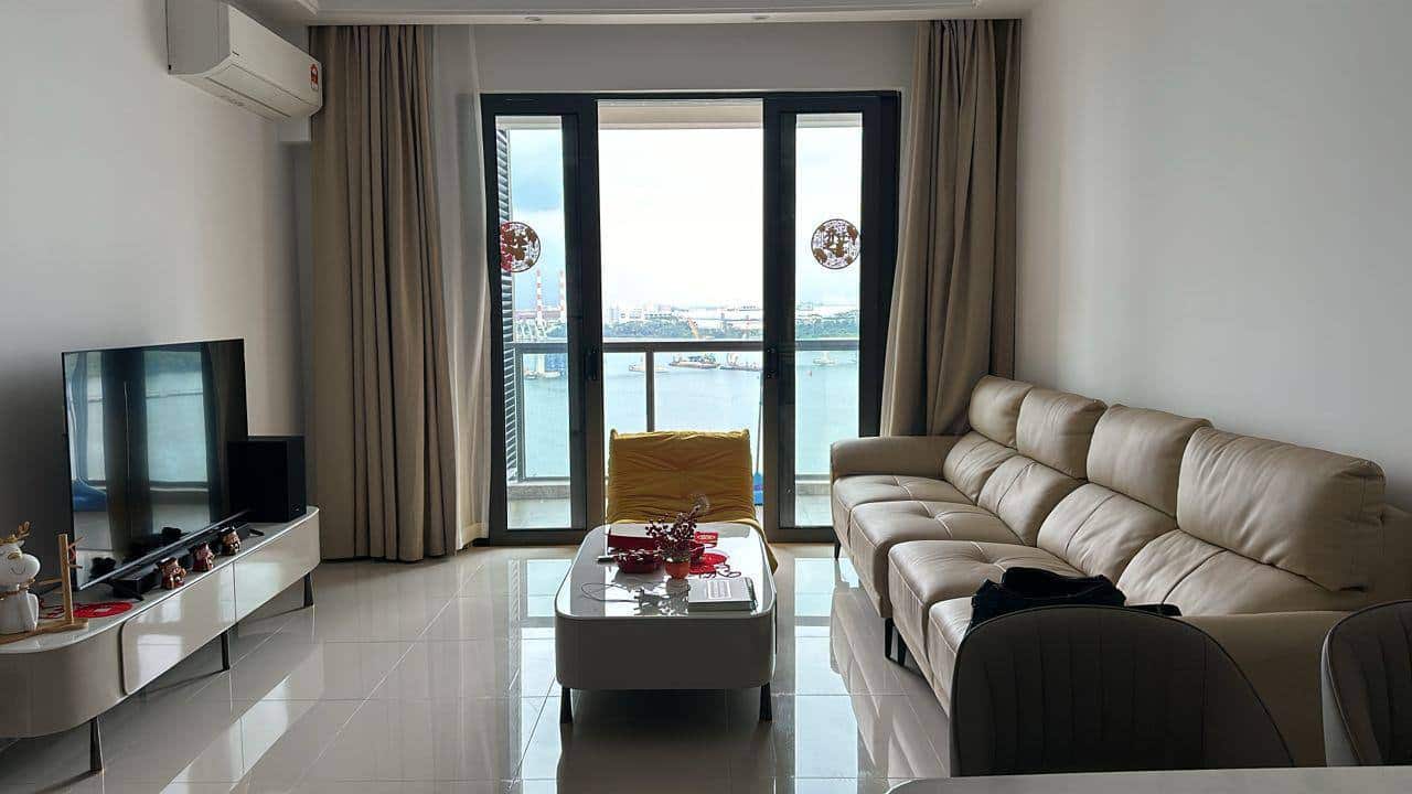 Condominium R&F Princess Cove 1