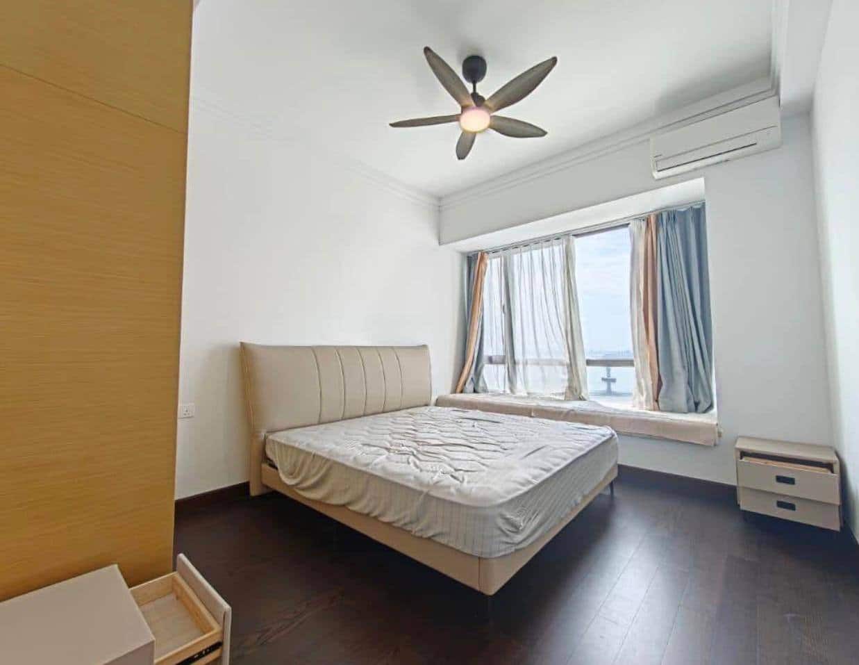 Condominium R&F Princess Cove 4