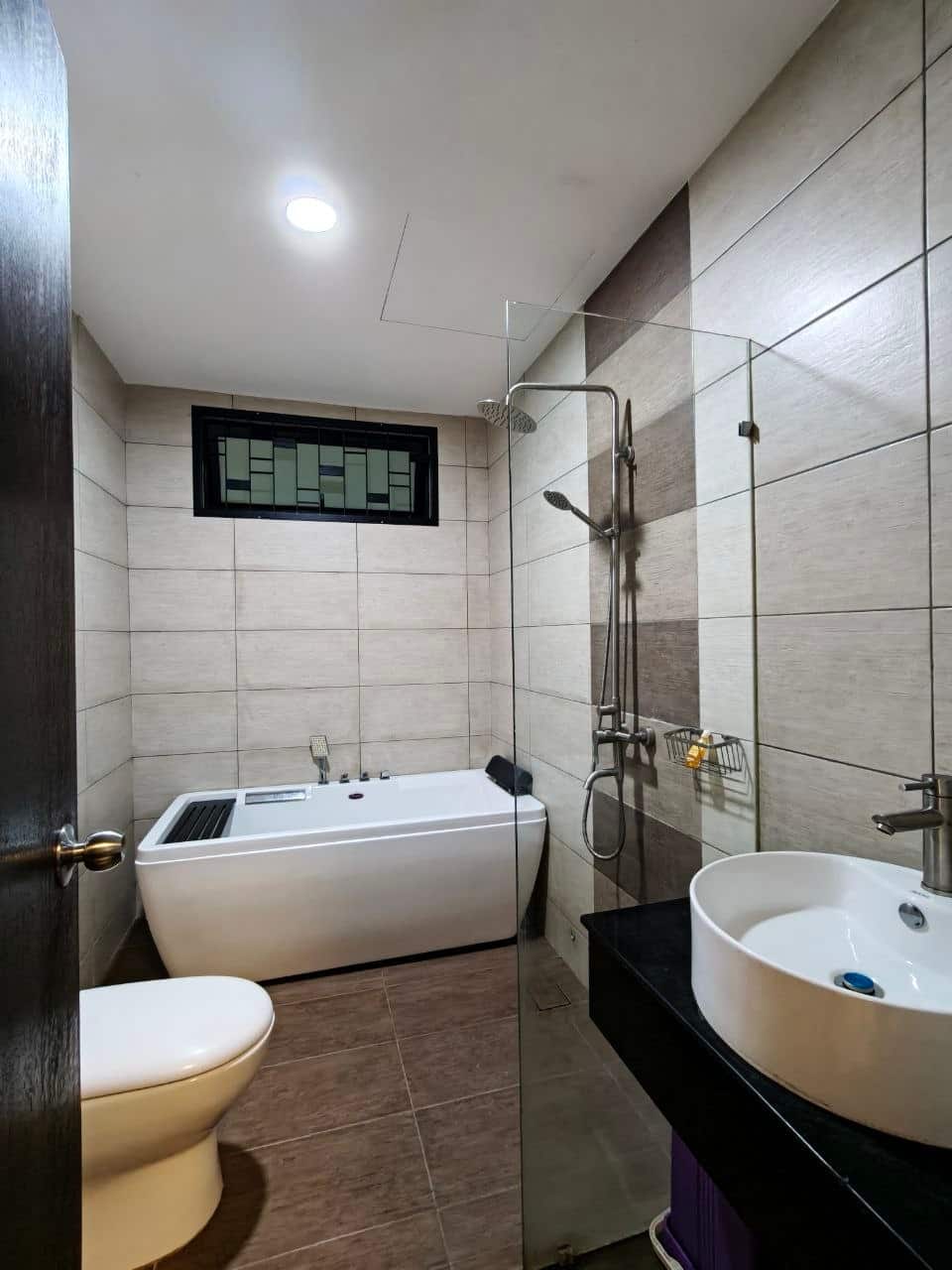 Studio Molek Regency 8