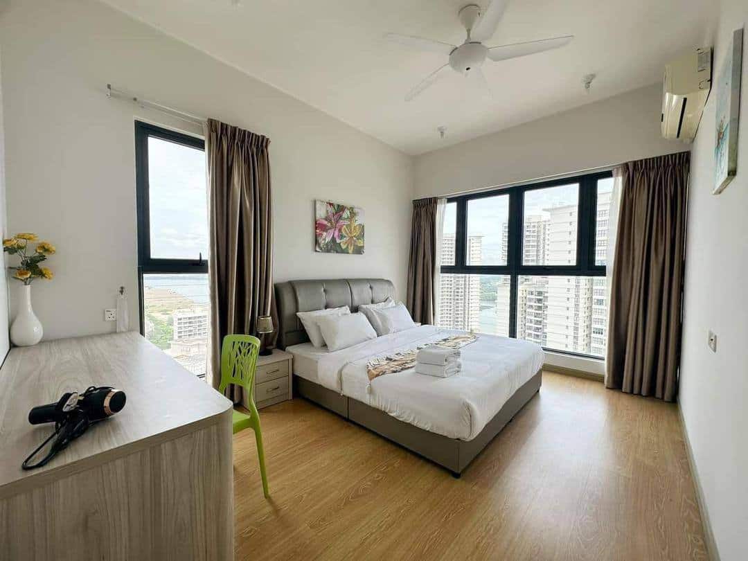 Condo Amberside Country Garden Danga Bay 4