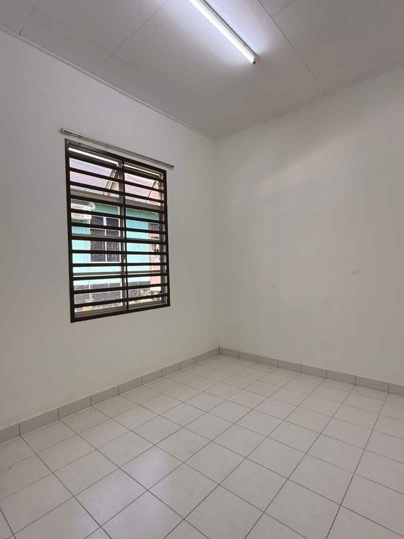 Single storey terrace Jalan Tiong 6