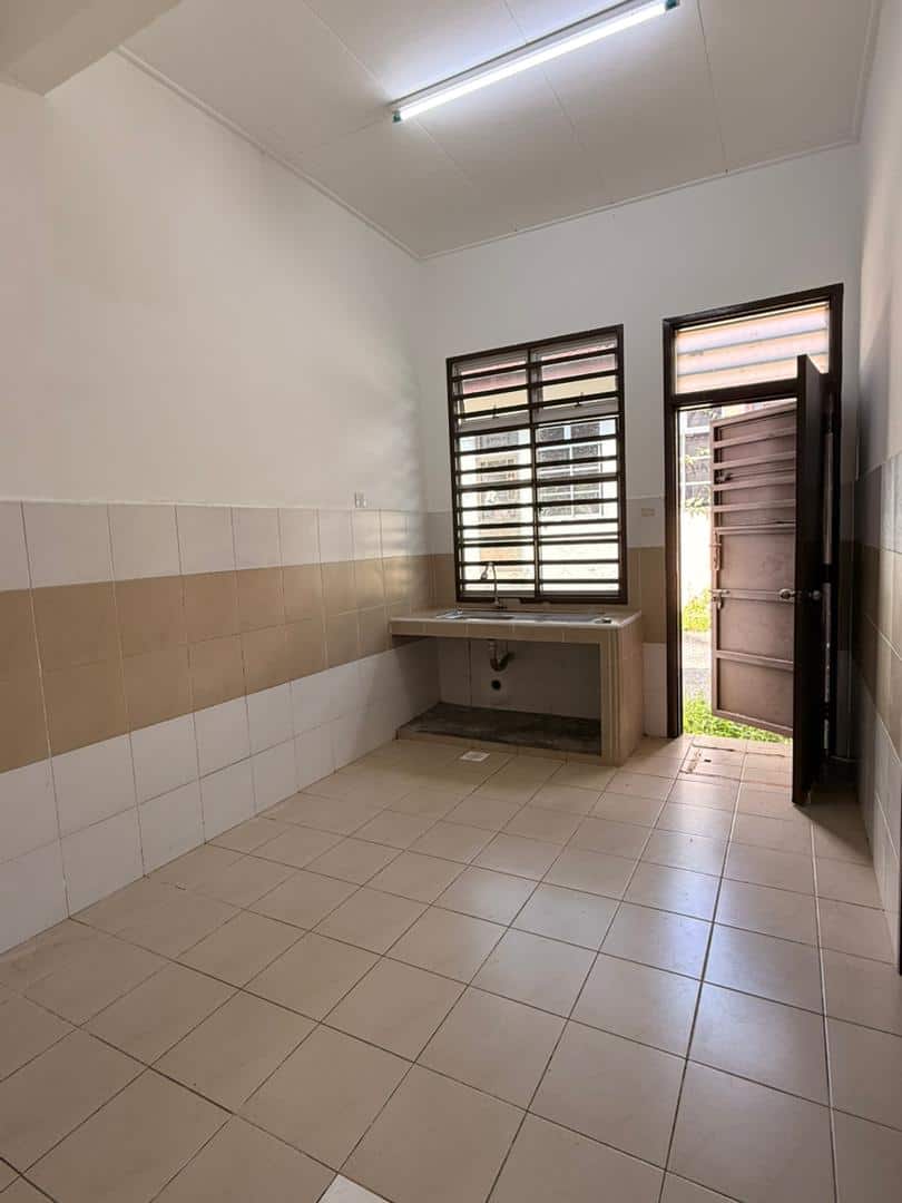 Single storey terrace Jalan Tiong 3