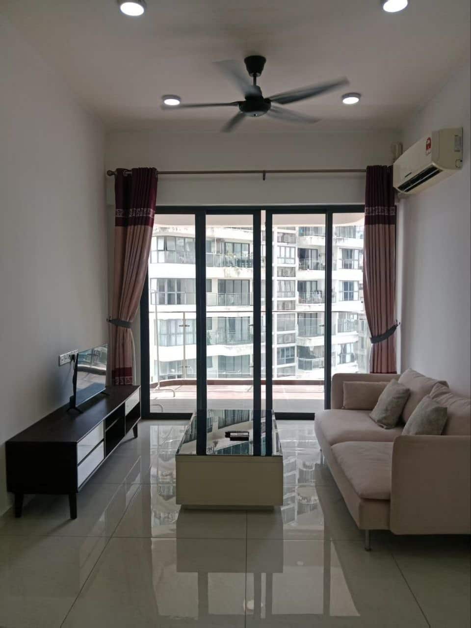 Condo WTL Royal Strand Country Garden Danga Bay 1