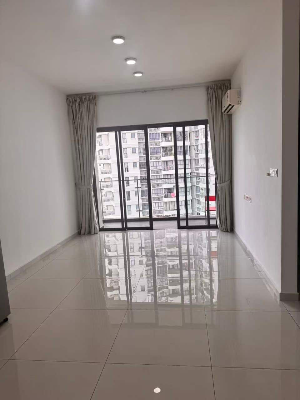 Condominium Bay Point 1