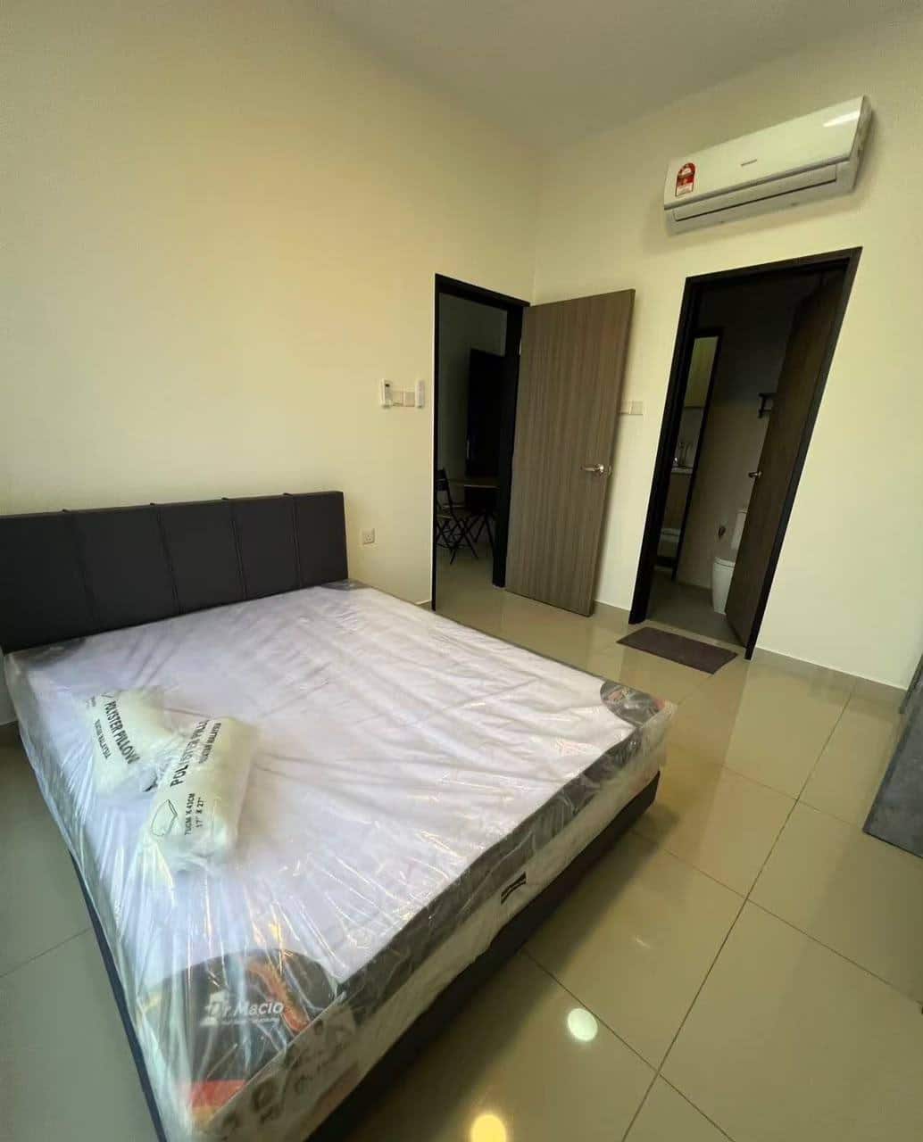 Condominium Trellis Residence 3