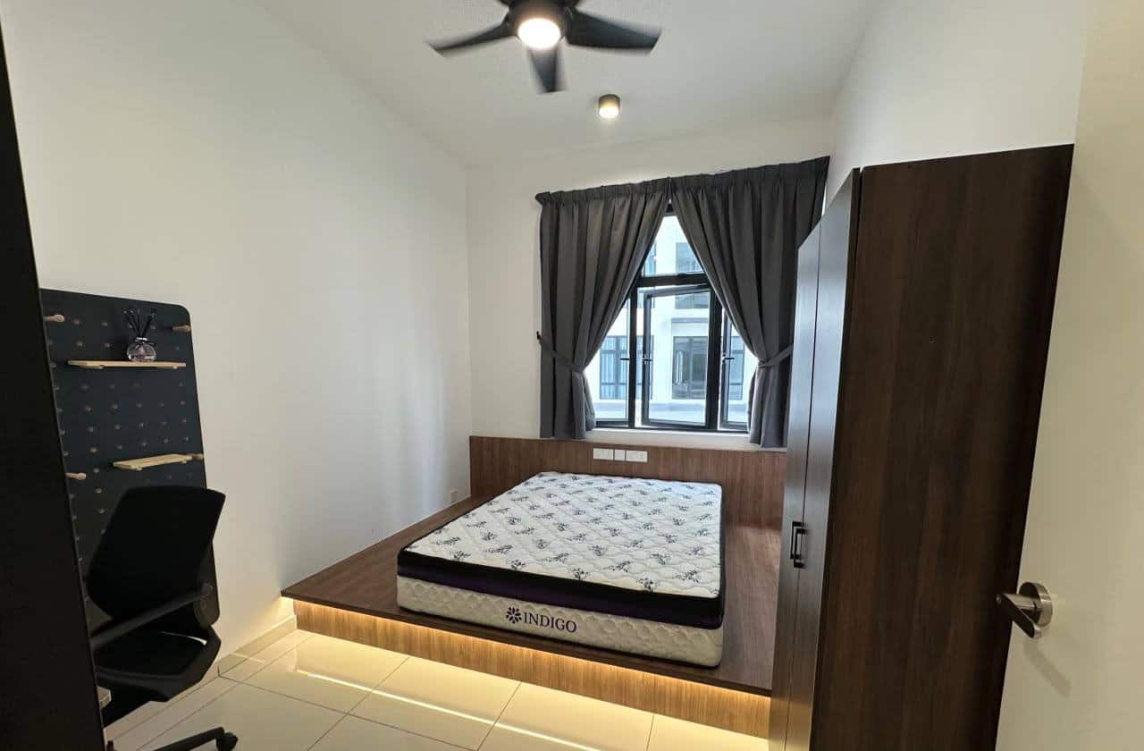 Condo Space Residency 3