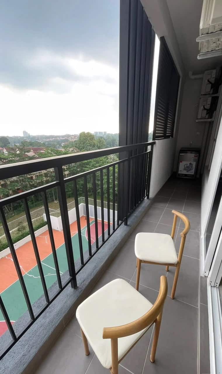 Condo Trellis Residence 4