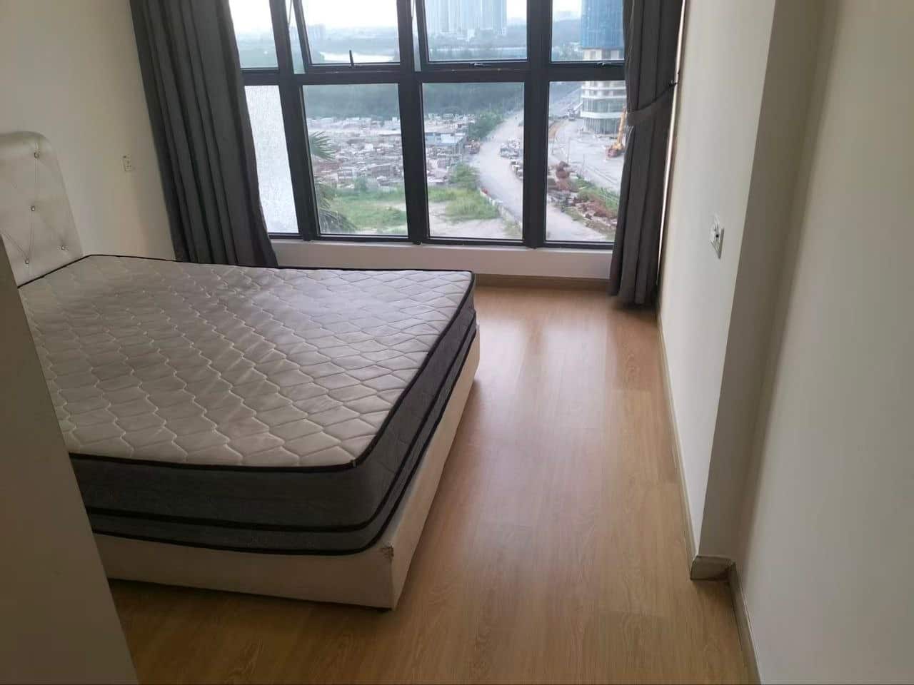 Condo Royal Strand Country Garden Danga Bay 7