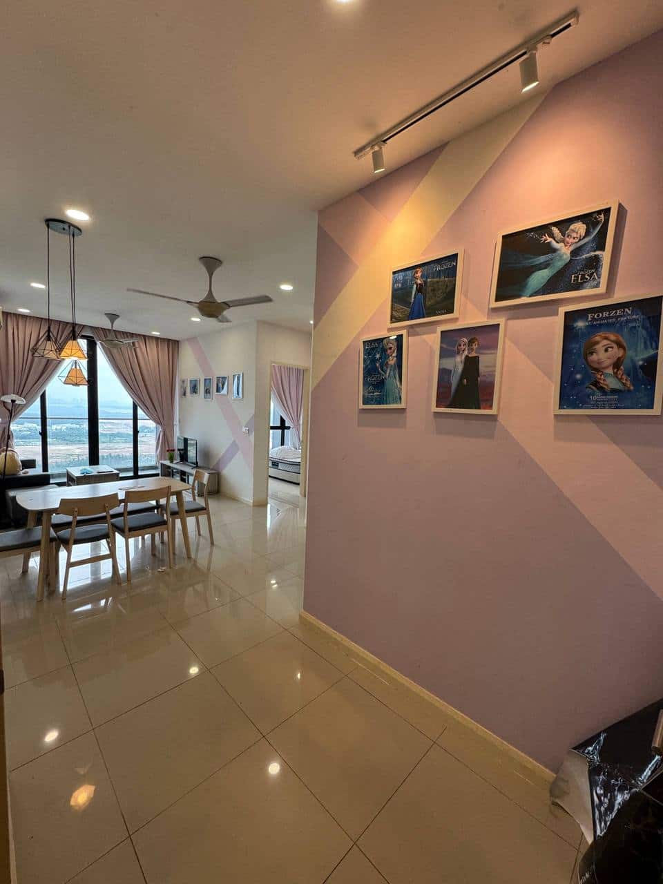 Condominium Medini 3
