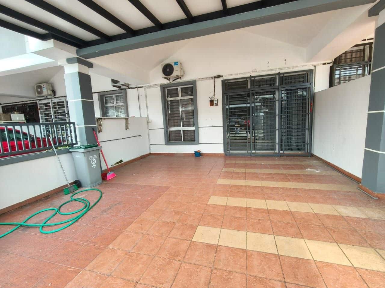 1-Storey Terrace Taman Mount Austin 9