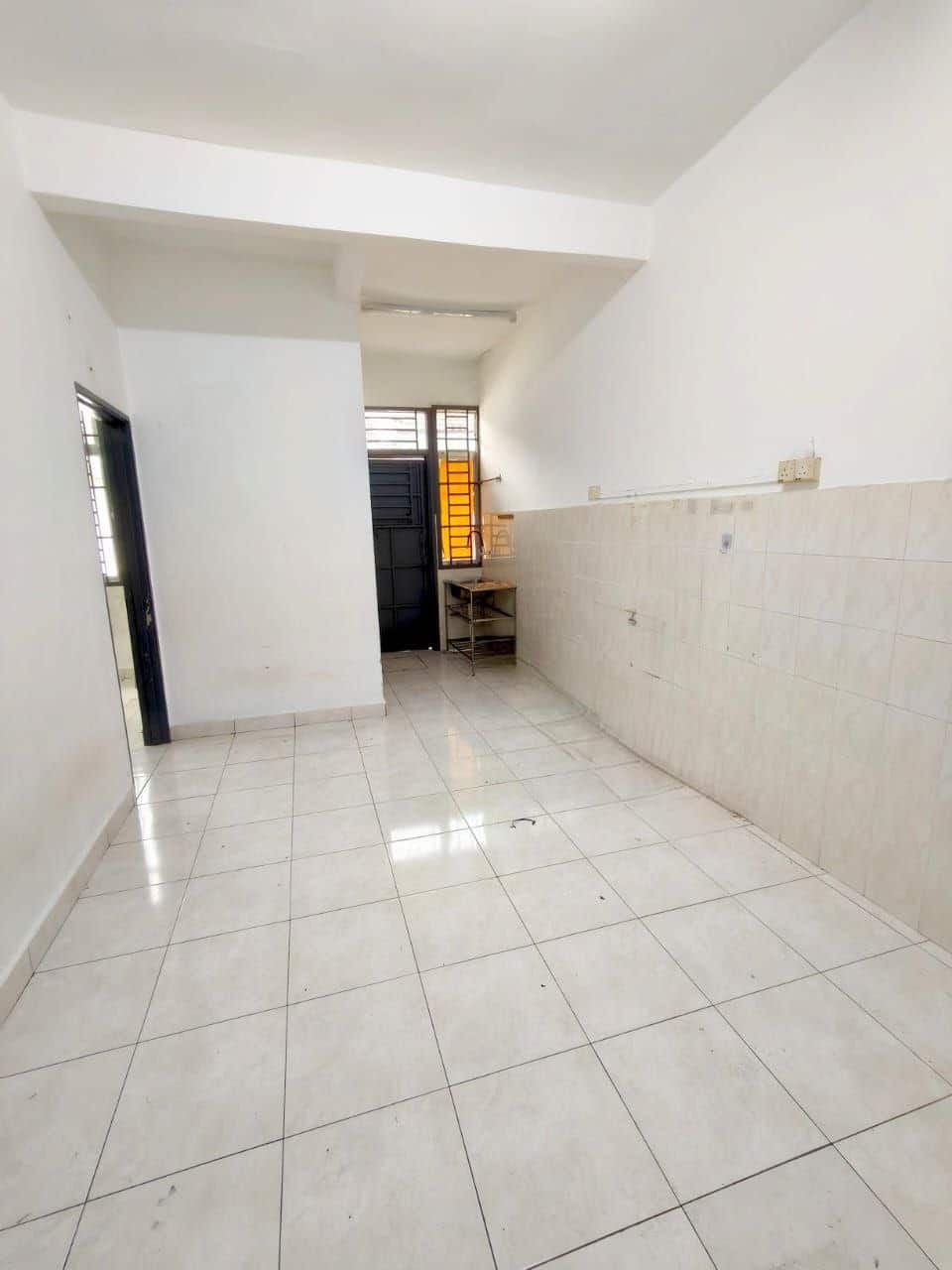 1-Storey Terrace Taman Mount Austin 8