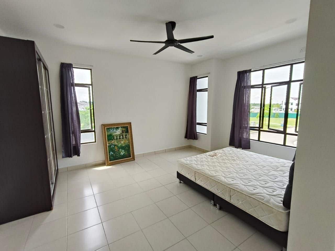 Hazel Meridin East 4