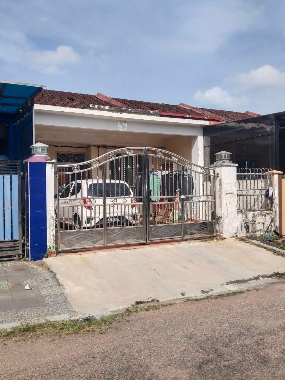 Single storey Intermediate Jalan Bestari 23/X 1