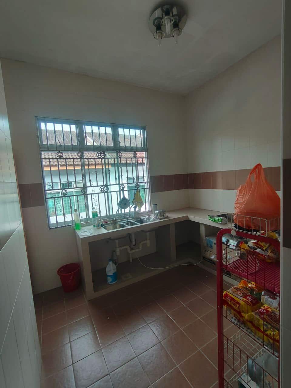 Single storey Intermediate Jalan Bestari 23/X 5