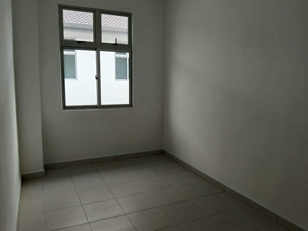 Double Storey Terrace Taman Pulai Duta Scientex 6