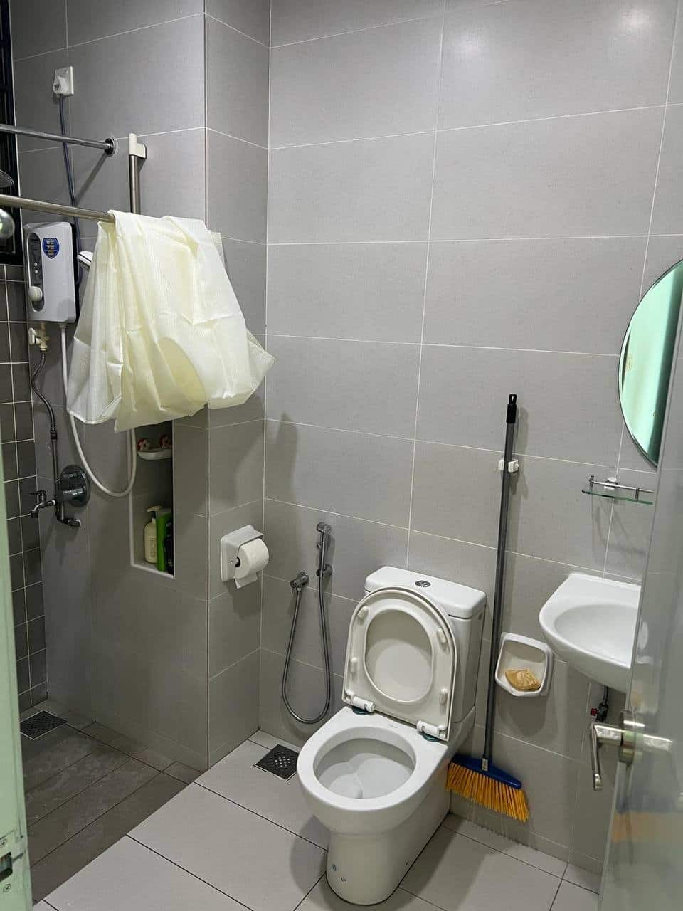 Condominium Parc Regency Plentong 10