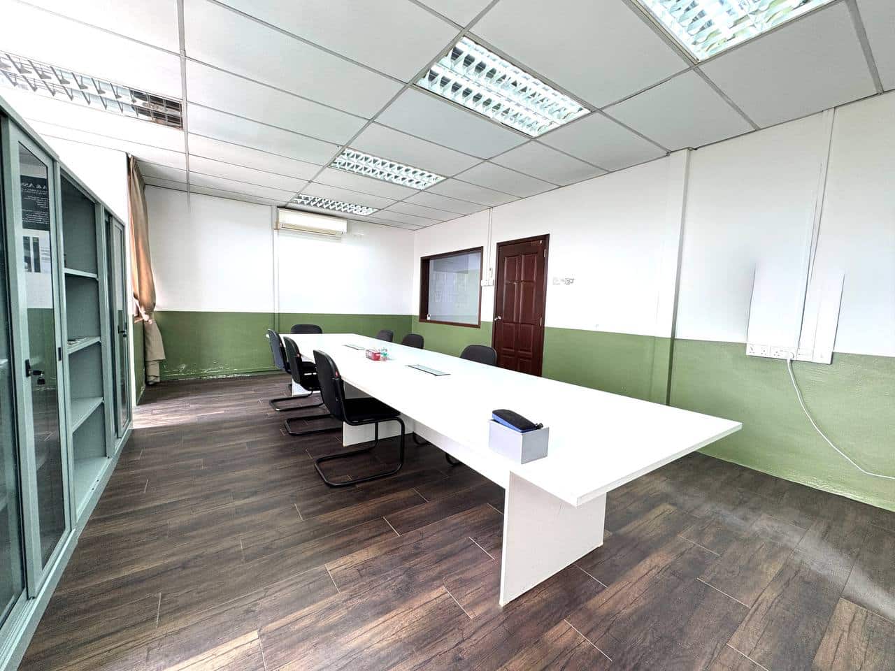 Office Taman Molek 4