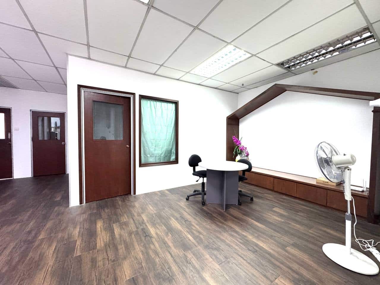Office Taman Molek 6