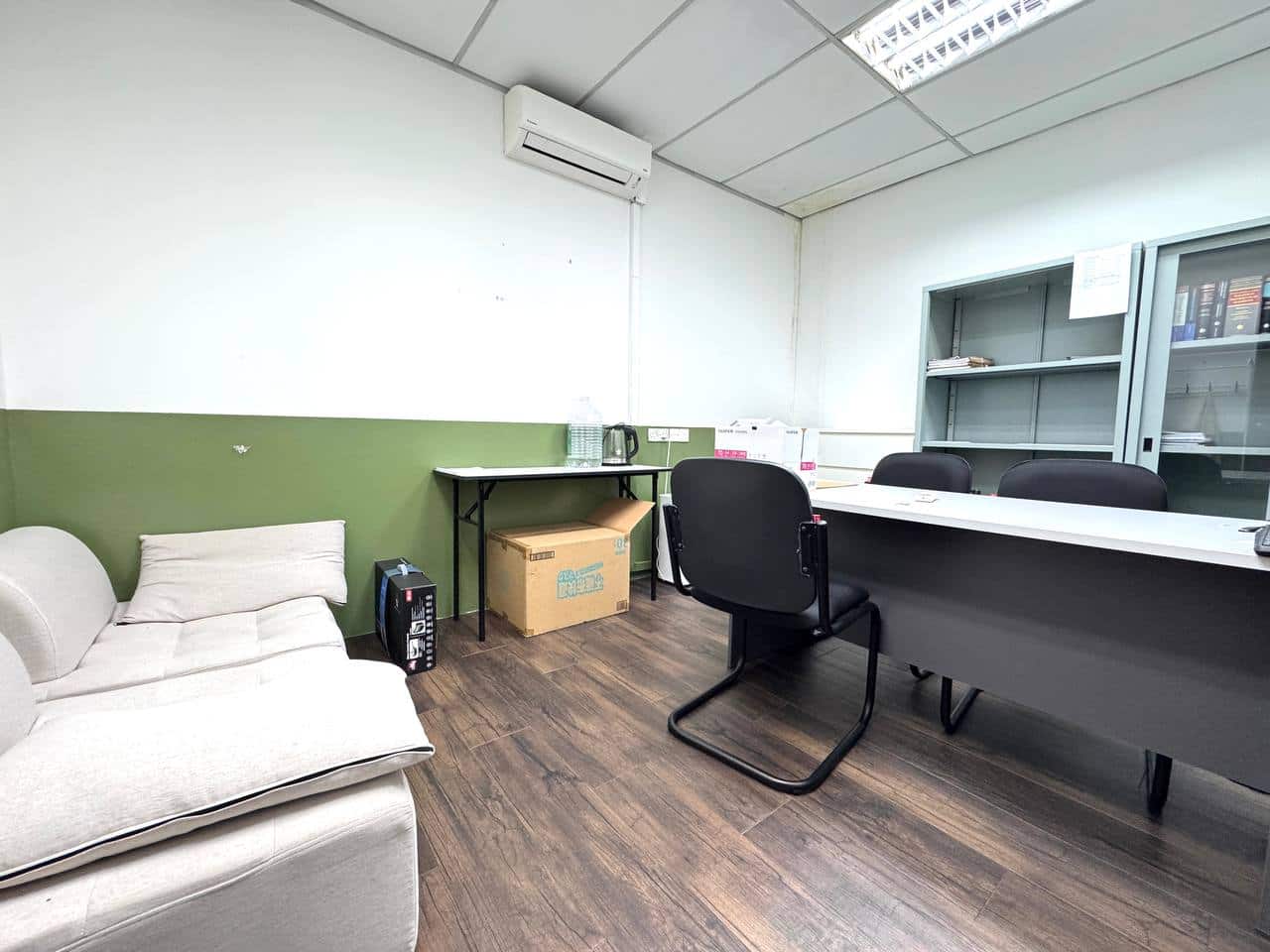 Office Taman Molek 2