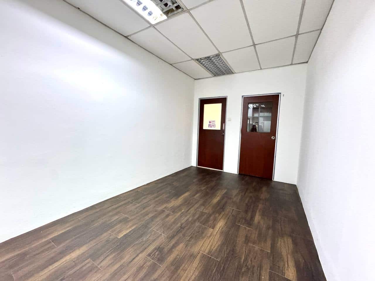 Office Taman Molek 5