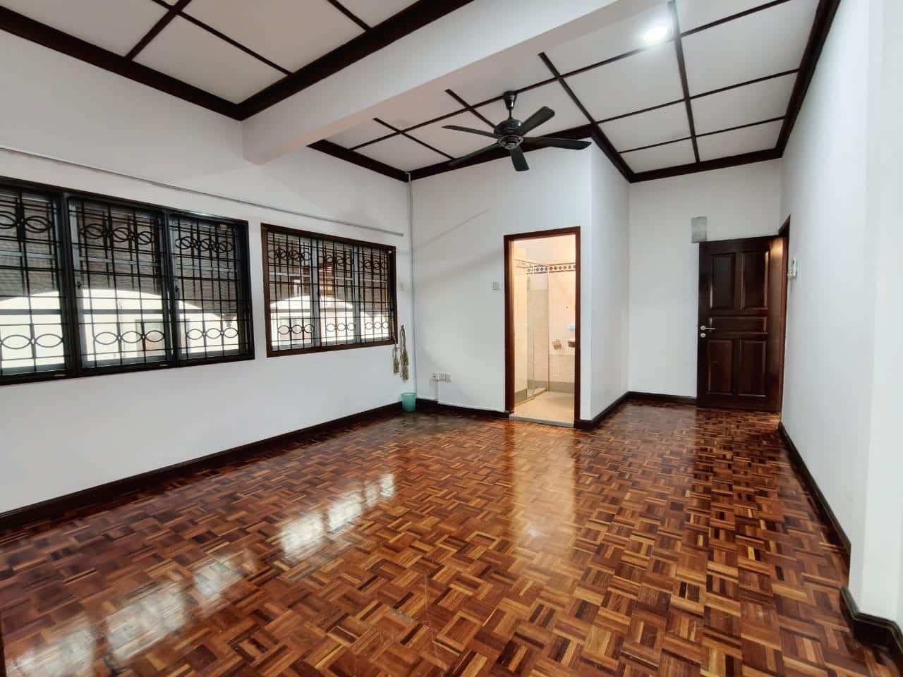 2 storey Bungalow Taman Sri Tebrau 4
