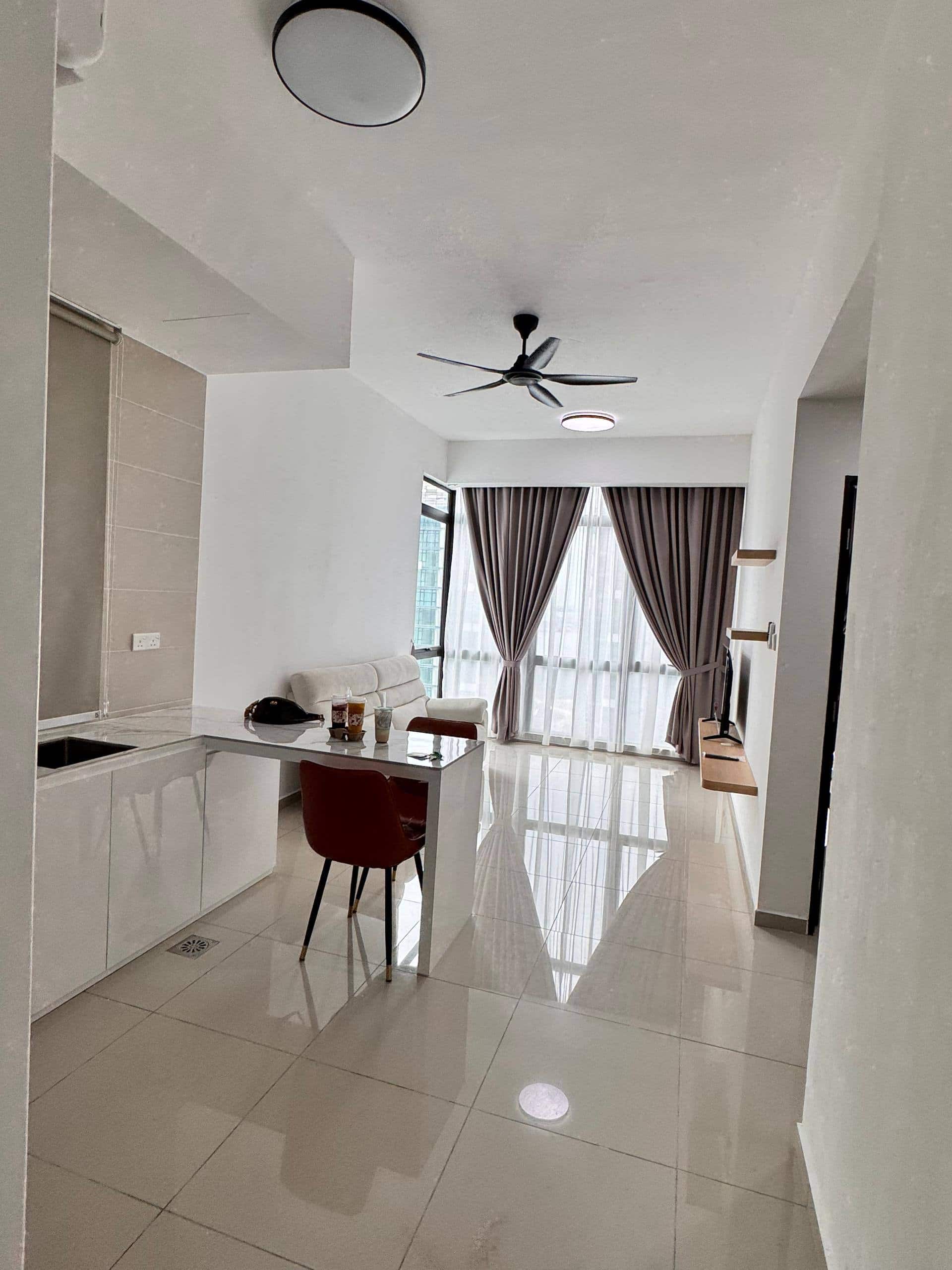 Condo Wave @ marina cove 1
