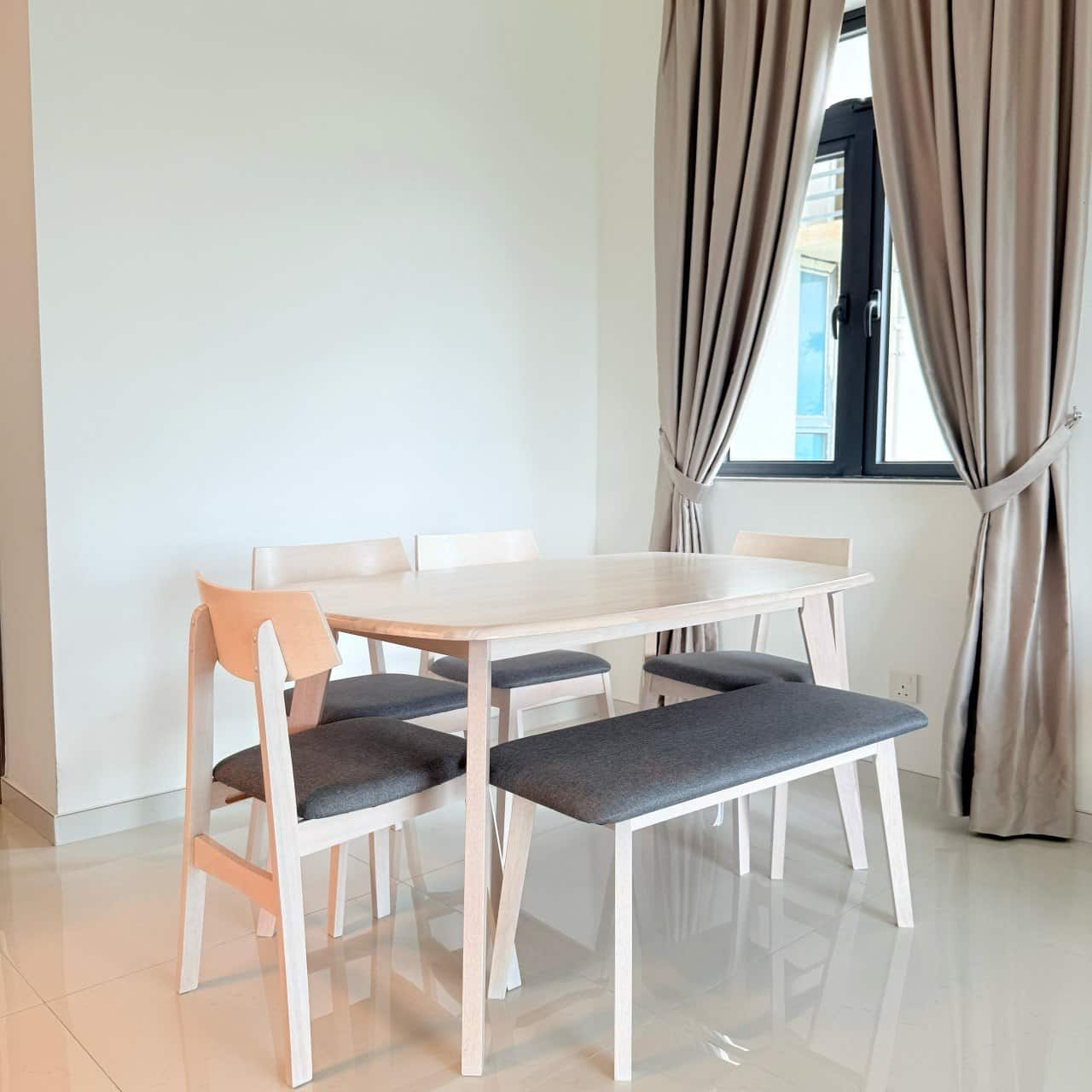 Condo Starview Bay Forest City 4