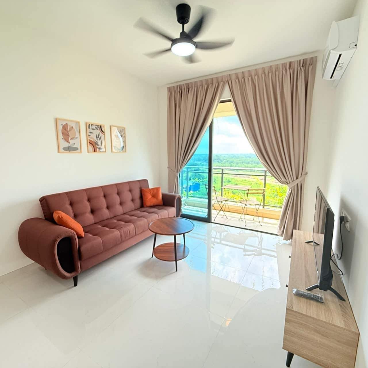 Condo Starview Bay Forest City 1