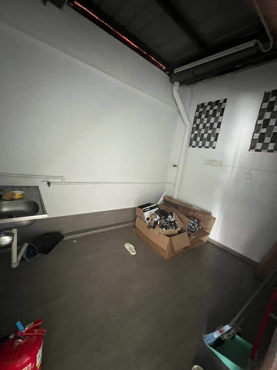 Double Storey Shoplot – 1st Floor Unit Jalan Perkasa, Taman Ungku Tun Aminah 3