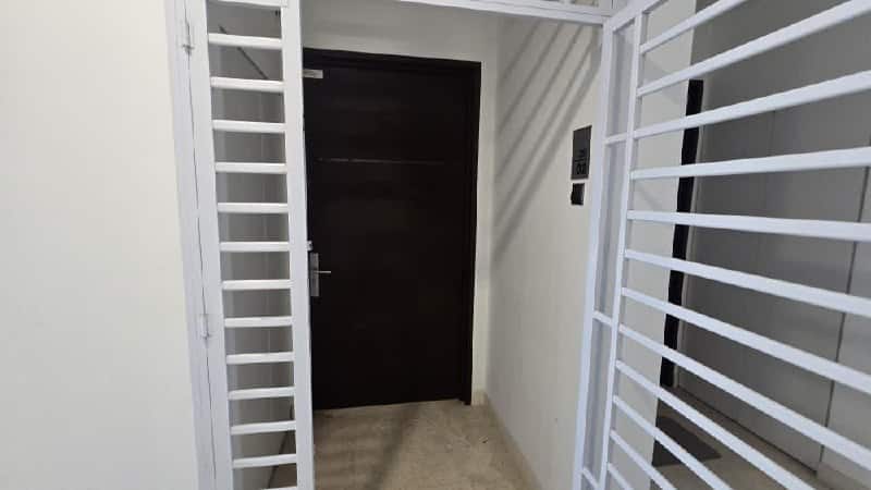 Condominium Tri Tower Residence 6