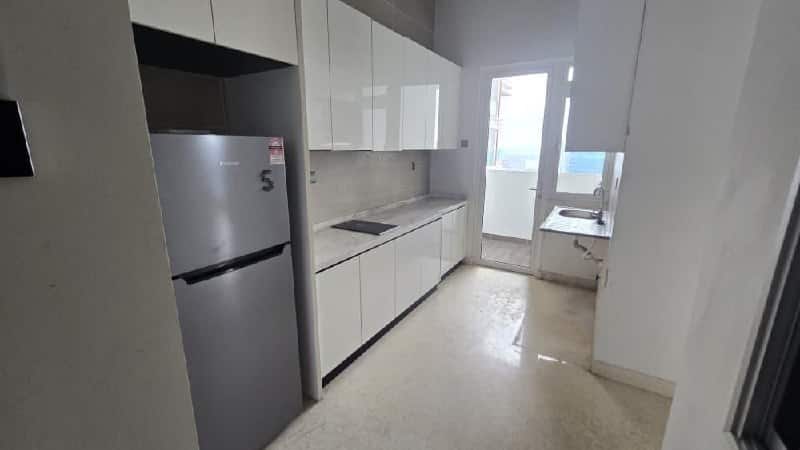 Condominium Tri Tower Residence 1
