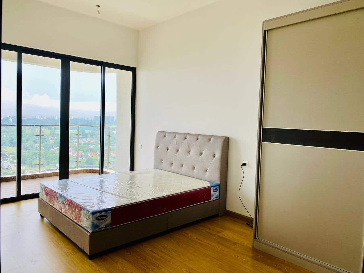 Master Room Country Garden Danga Bay @ Royal Strand 4
